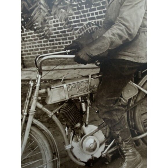 Antique Photo Early 1900s Harley Davidson With Riders Couple 8”x10” - Picture 3 of 6